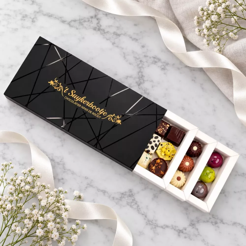 Exclusief mooi praline doosje met ambachtelijke pralines