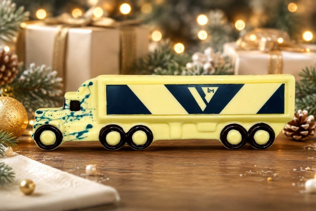 vrachtwagen met logo in chocolade