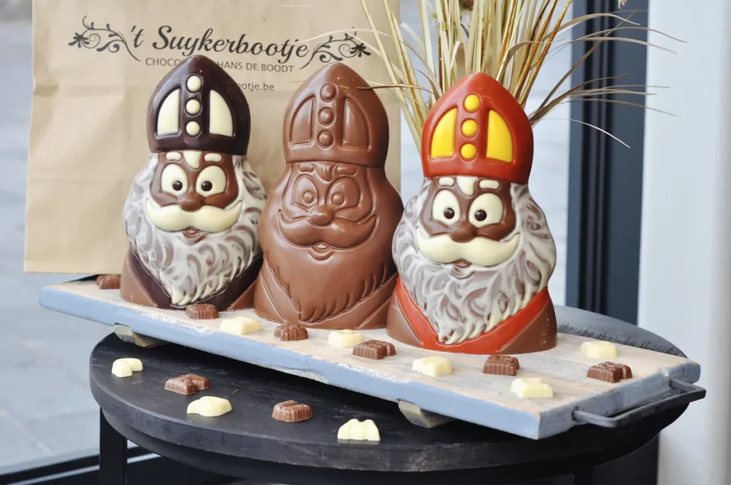 Sinterklaasfiguren in chocolade uit eigen atelier – 't Suykerbootje
